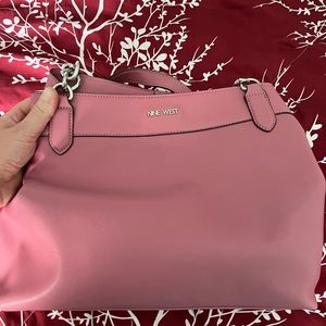 Pink Nine West medium size purse!